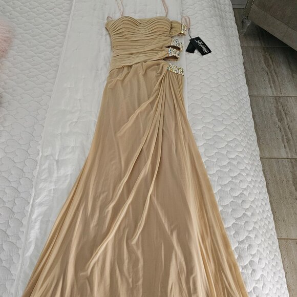 La Femme gown dress - Picture 5 of 12